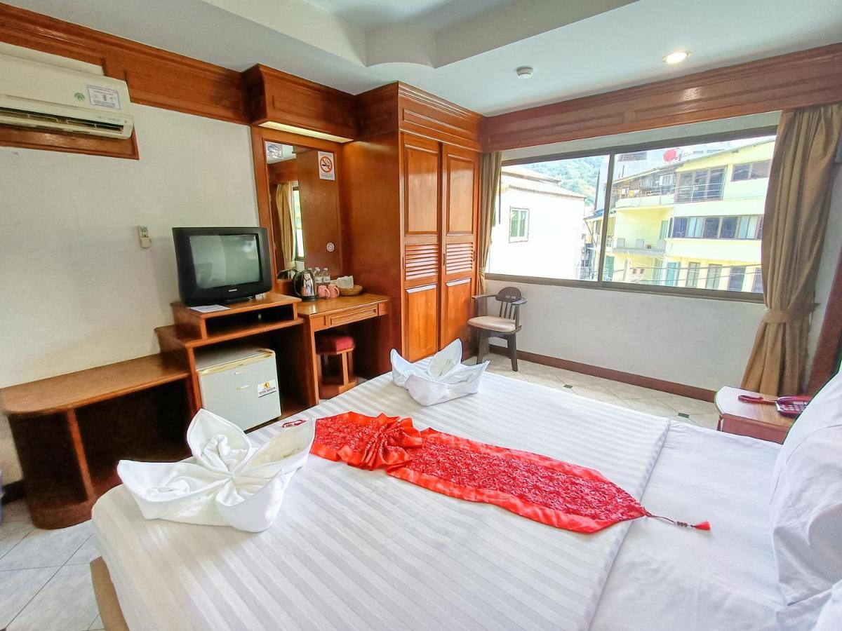 Black Pearl Patong Beachfront Eksteriør billede